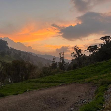 Alojamiento Con Vista Al Rio Y Paisajes Hermosos Vila Manizales Exterior foto