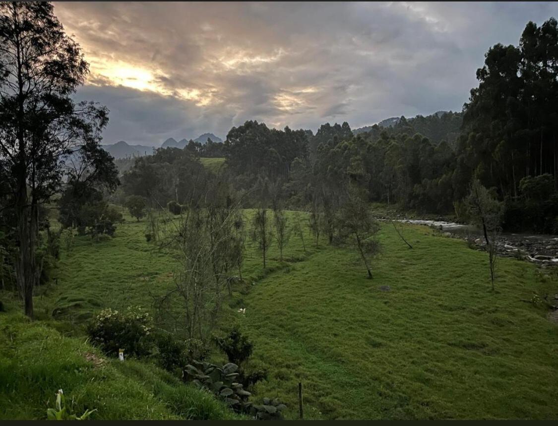 Alojamiento Con Vista Al Rio Y Paisajes Hermosos Vila Manizales Exterior foto